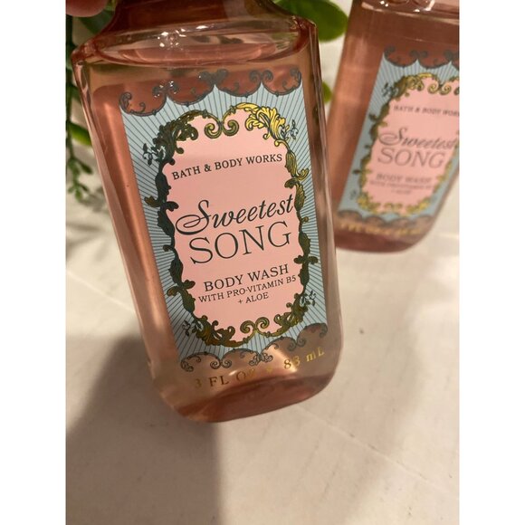 Bath & Body Works “Sweetest Song” New Travel Size Body Wash X 2 - Picture 2 of 5